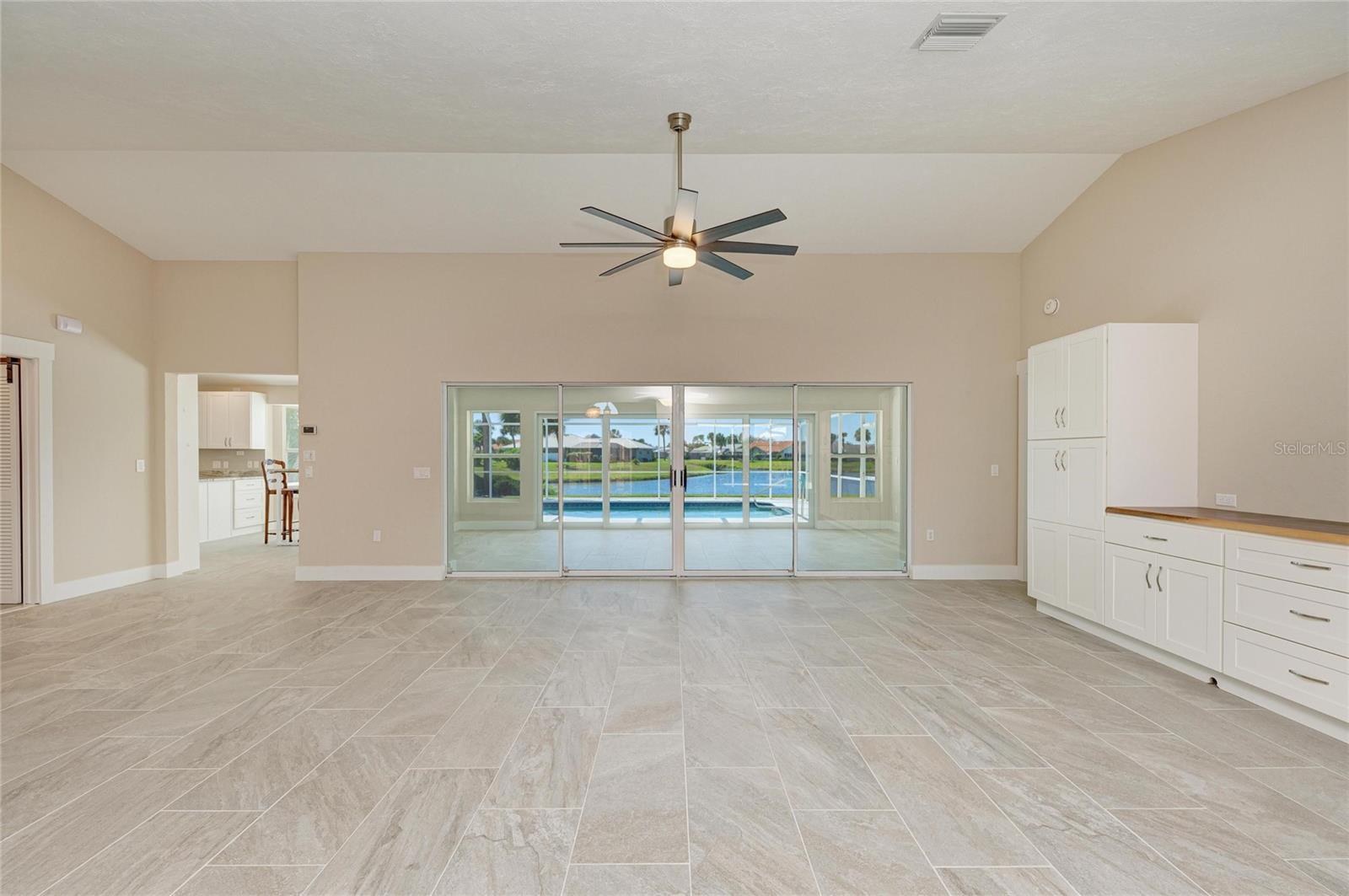 Image 28 of 100 For 1679 Valley Drive