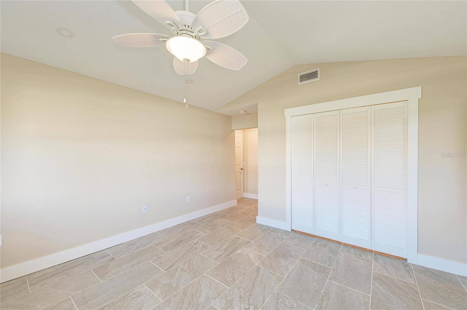 Image 65 of 100 For 1679 Valley Drive