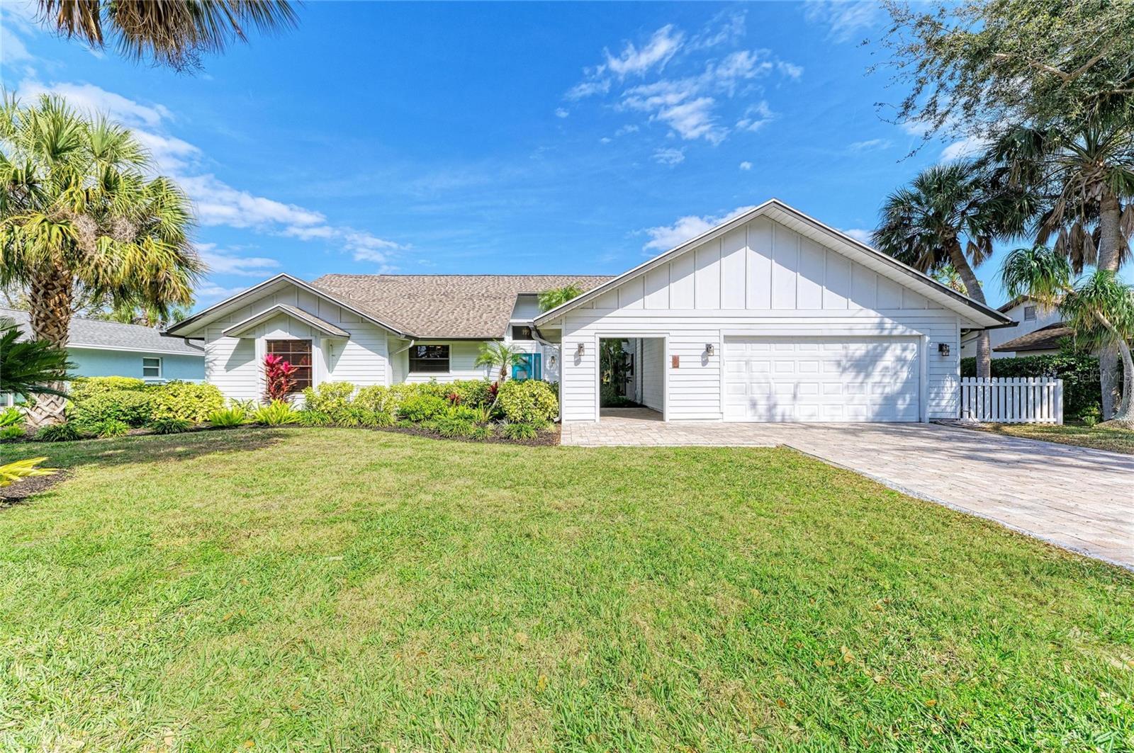 Details for 6107 45th Street W, BRADENTON, FL 34210