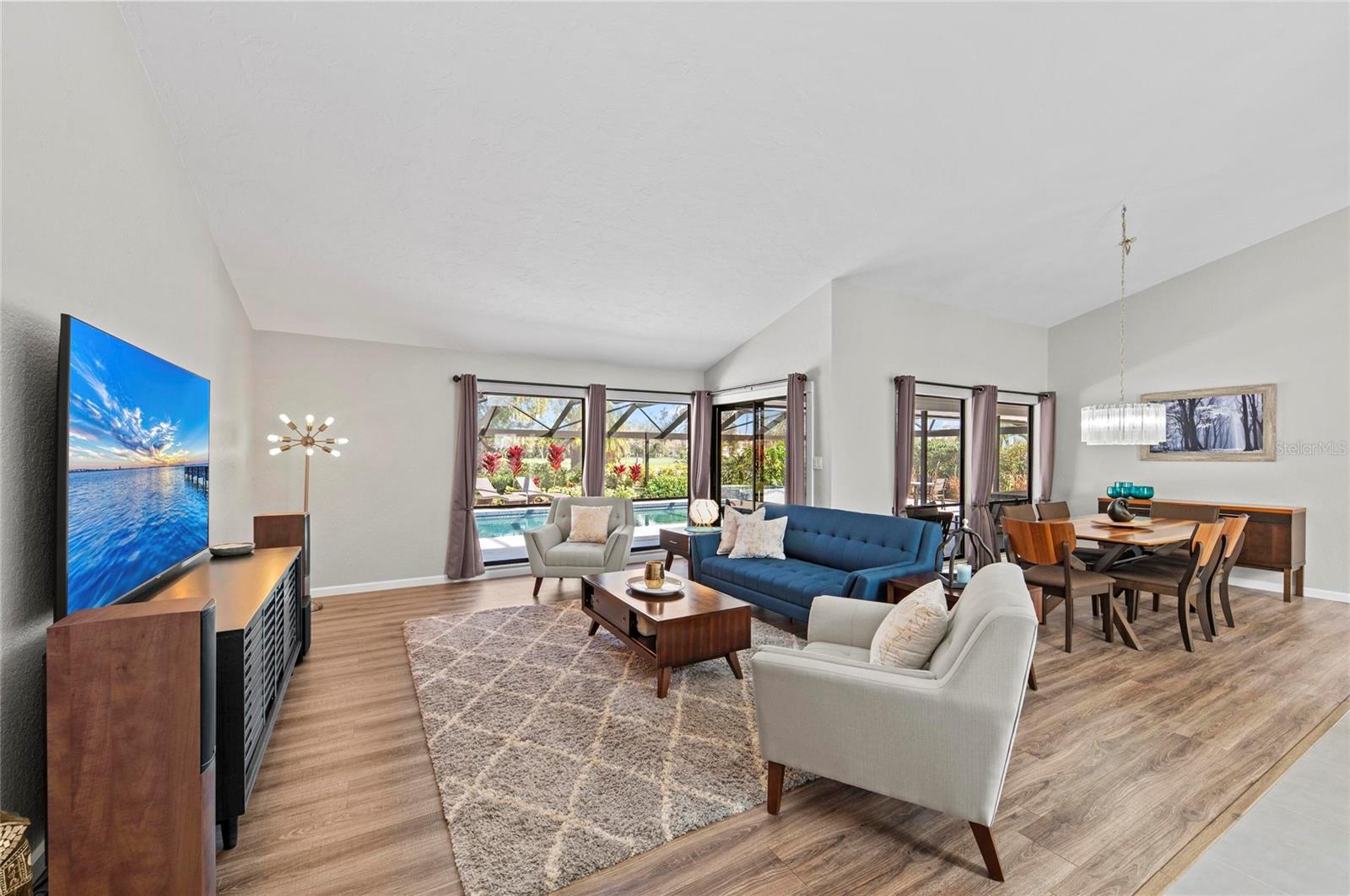 Image 11 of 65 For 6107 45th Street W