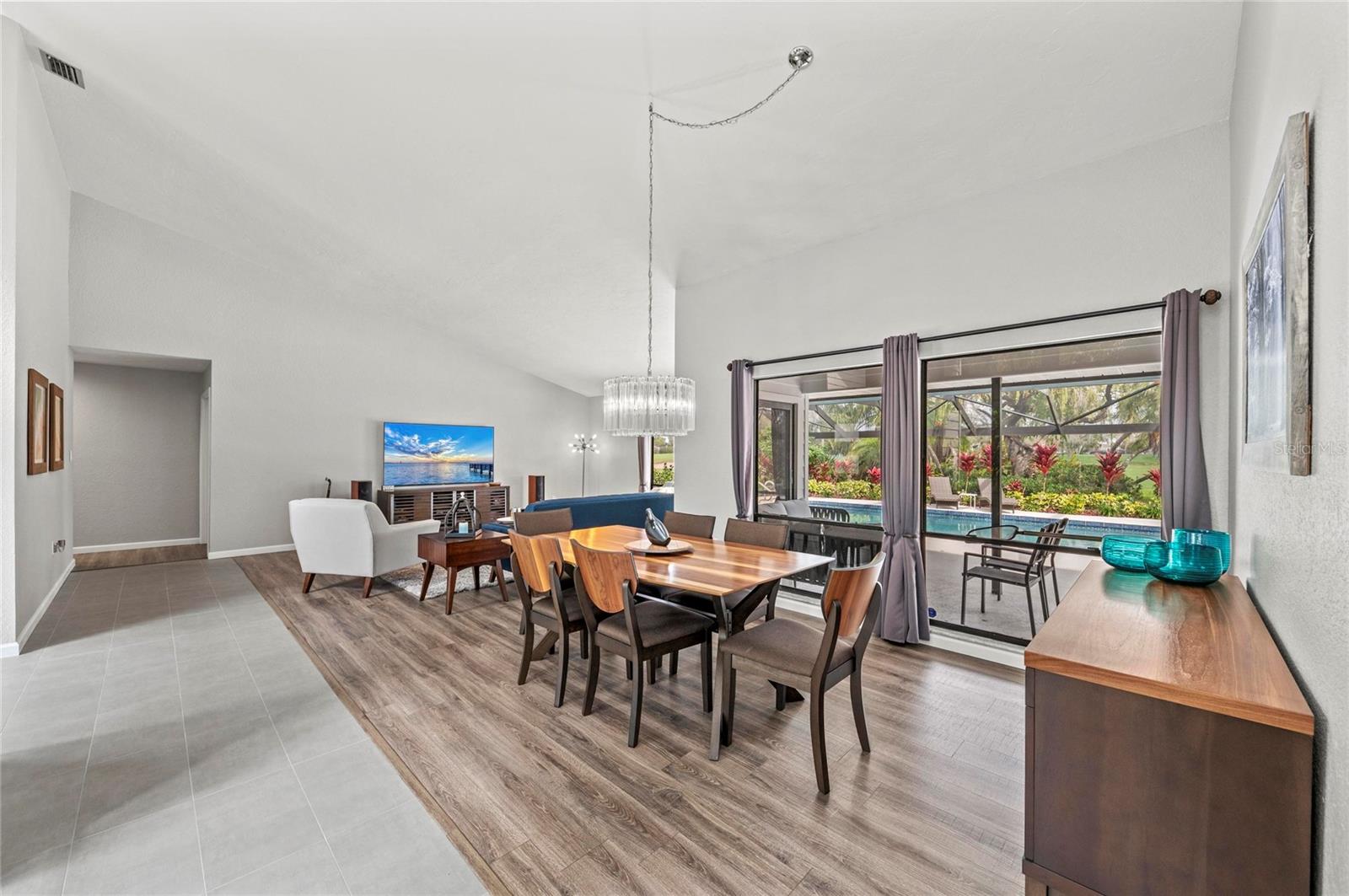 Image 12 of 65 For 6107 45th Street W