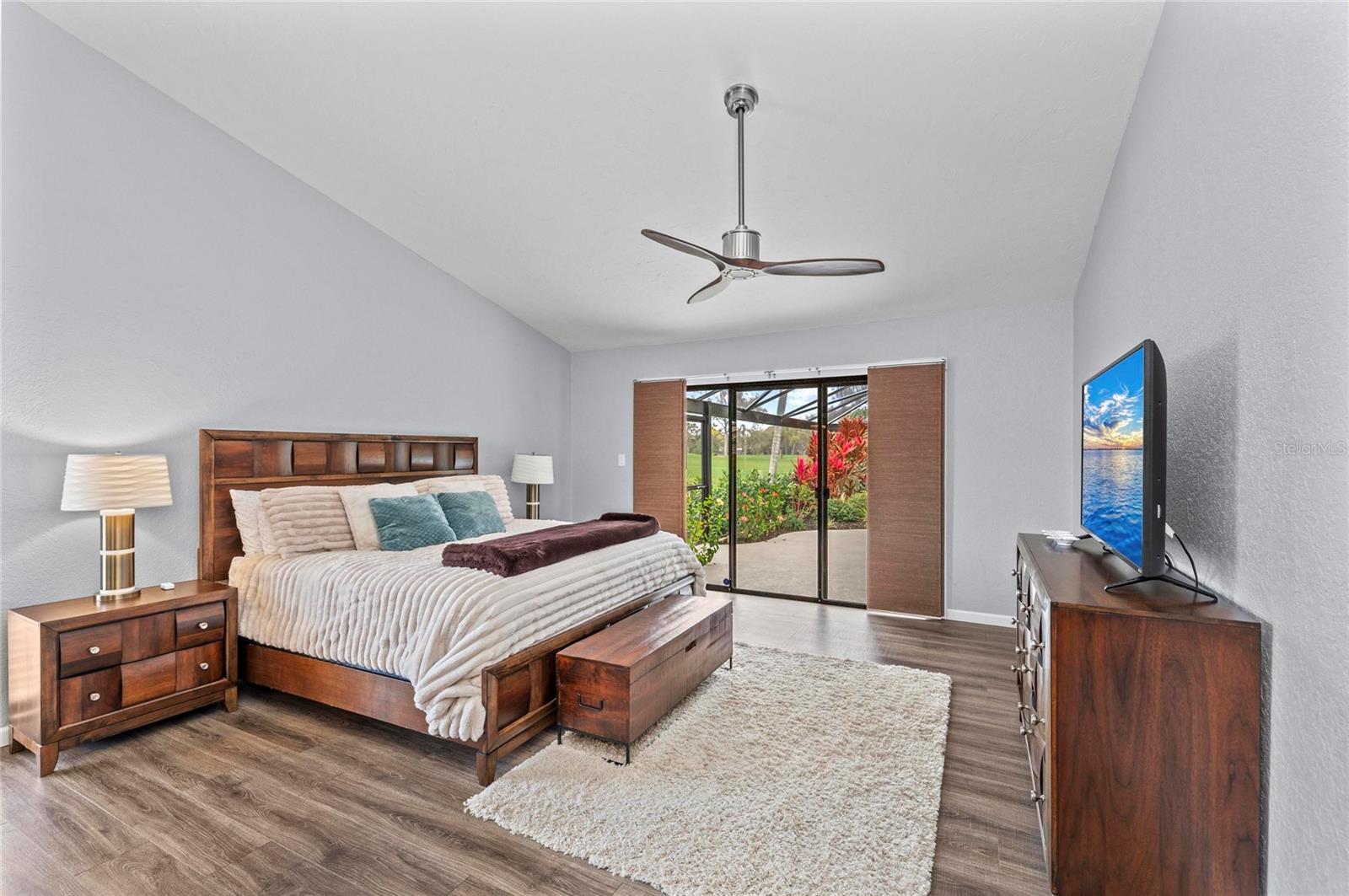 Image 27 of 65 For 6107 45th Street W