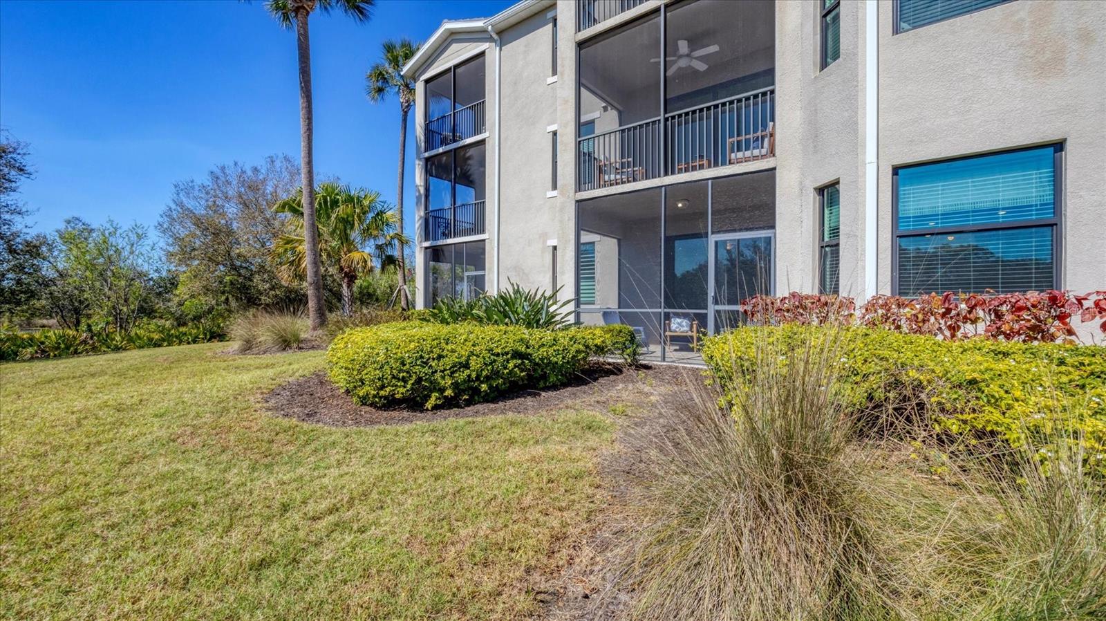 Image 29 of 70 For 17510 Gawthrop Drive 107