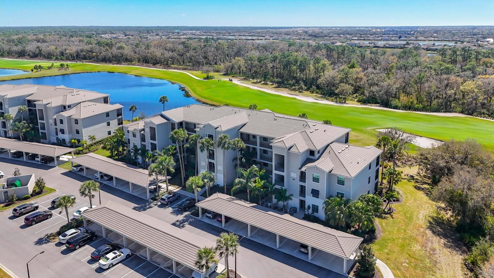 Image 32 of 70 For 17510 Gawthrop Drive 107