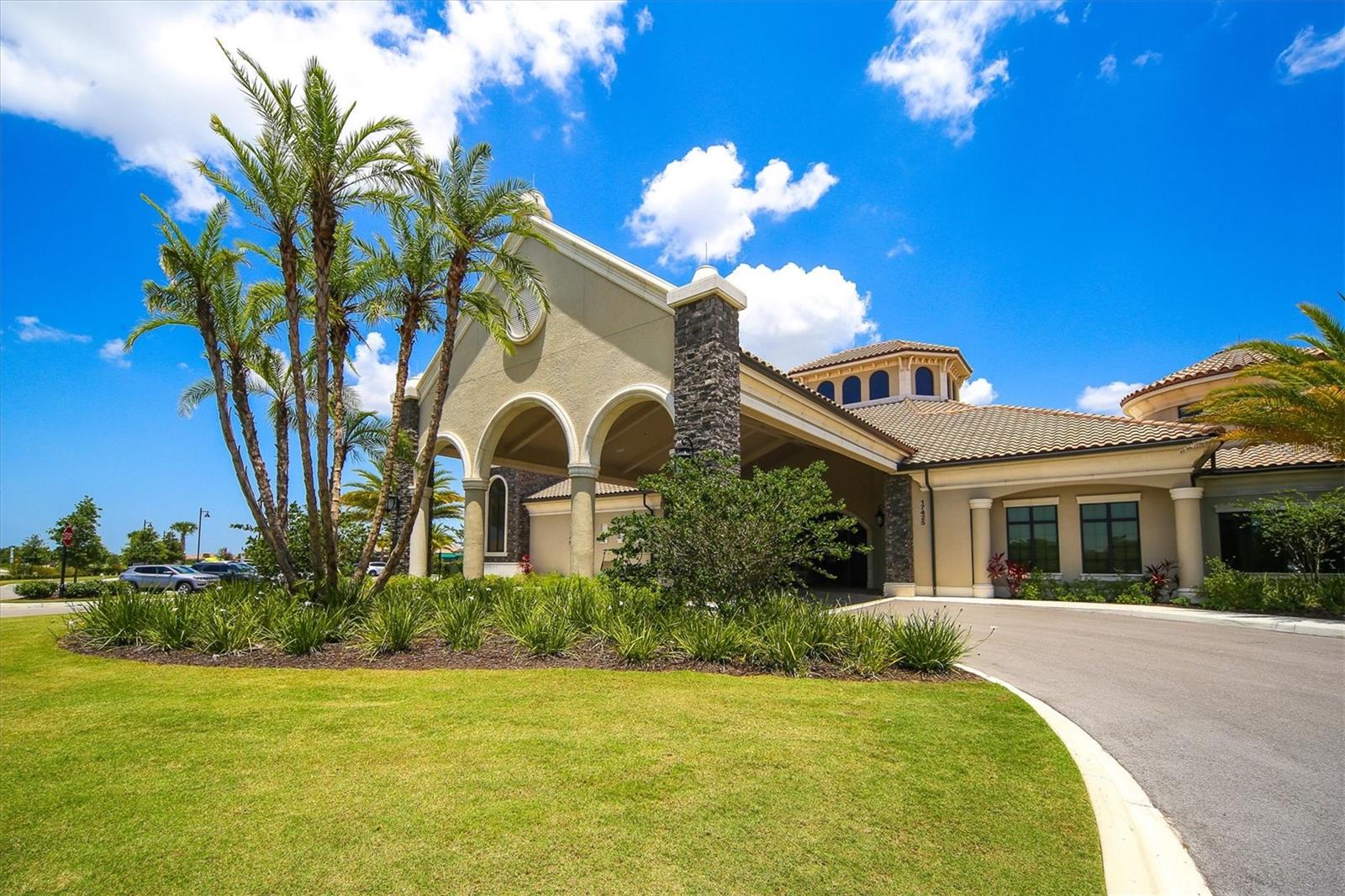 Image 44 of 70 For 17510 Gawthrop Drive 107