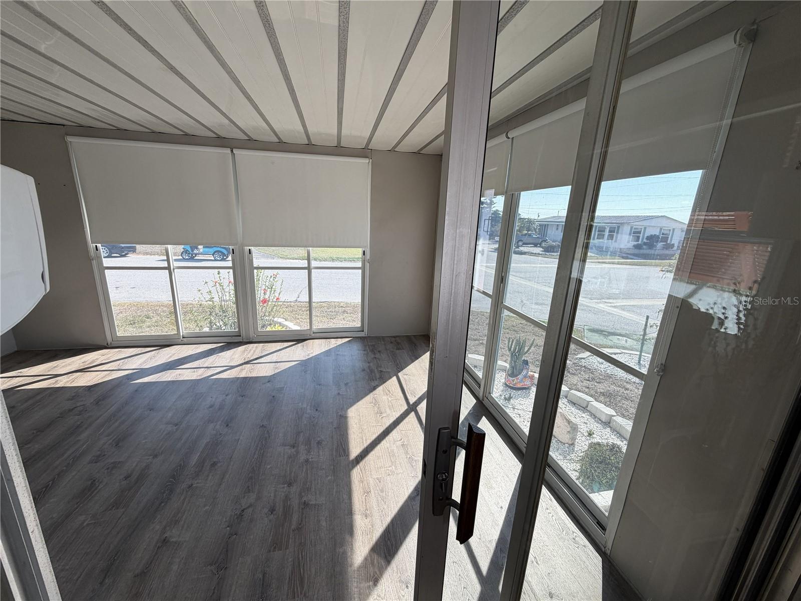 Image 15 of 67 For 5214 Beechmont Avenue