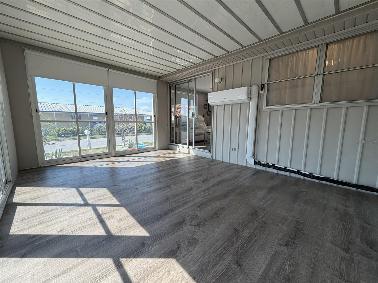 Image 17 of 67 For 5214 Beechmont Avenue