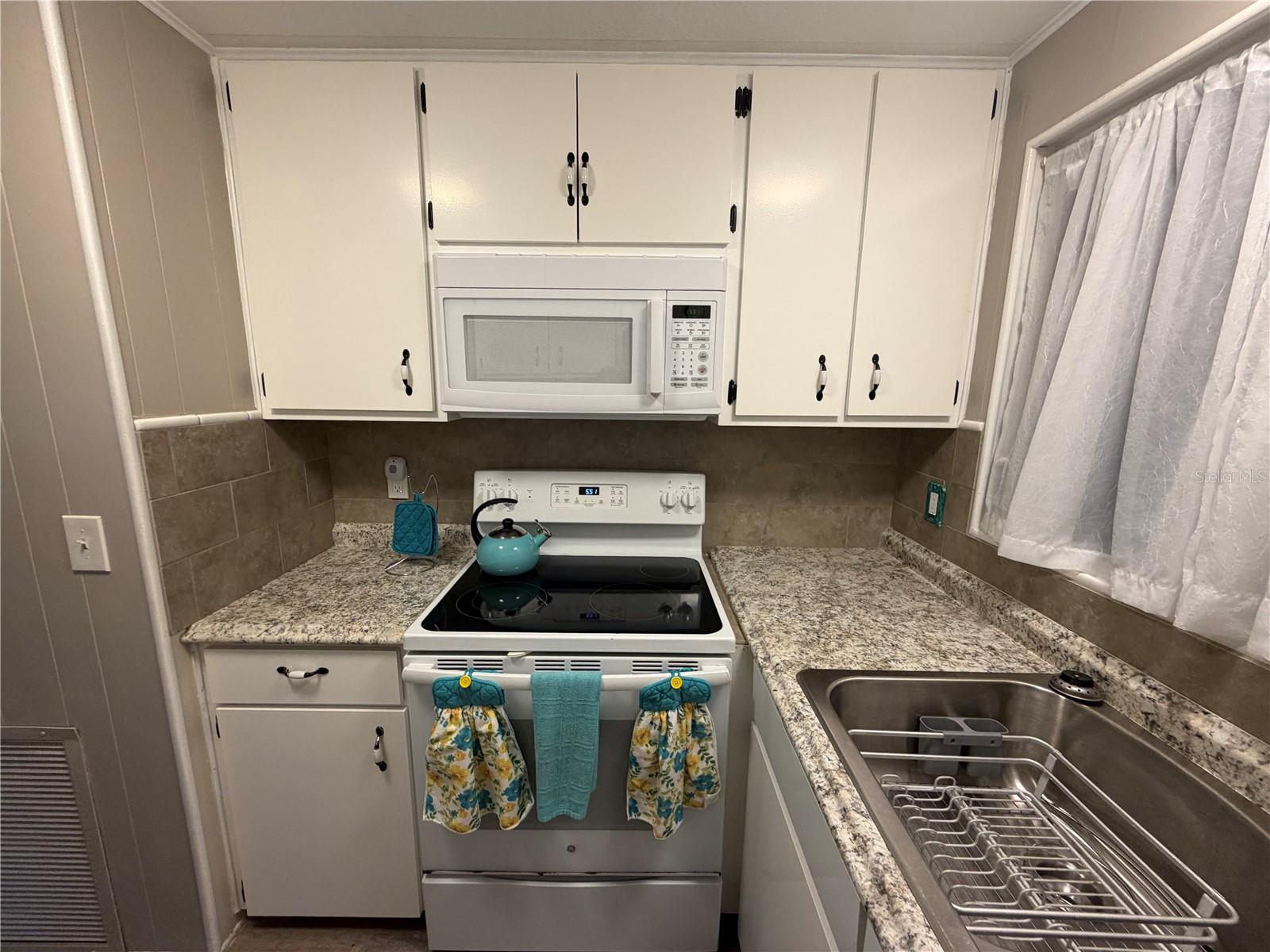 Image 20 of 67 For 5214 Beechmont Avenue