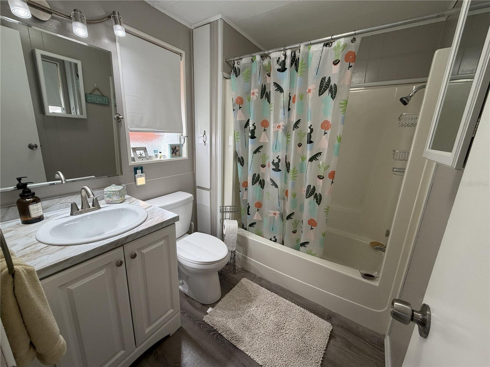 Image 25 of 67 For 5214 Beechmont Avenue