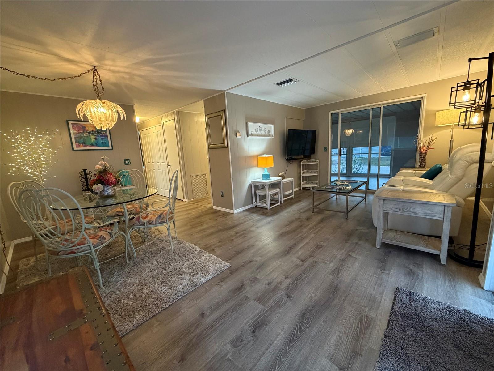 Image 7 of 67 For 5214 Beechmont Avenue