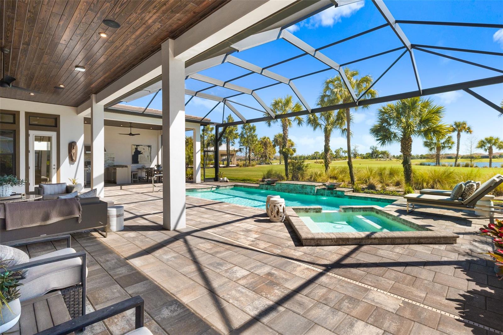 Image 41 of 100 For 15114 Derna Terrace