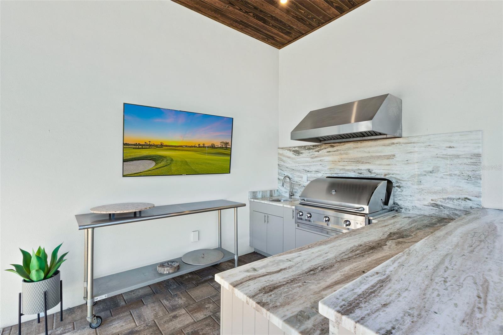 Image 50 of 100 For 15114 Derna Terrace