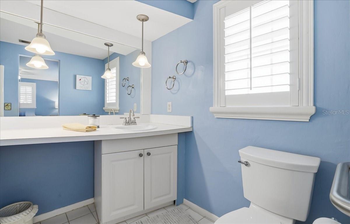 Image 25 of 48 For 6617 Glades Way