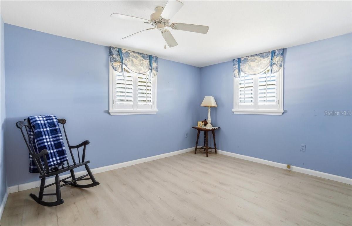 Image 26 of 48 For 6617 Glades Way