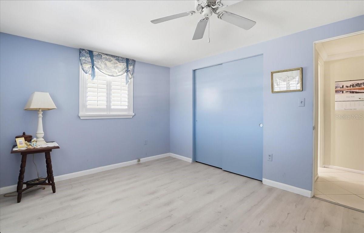 Image 27 of 48 For 6617 Glades Way