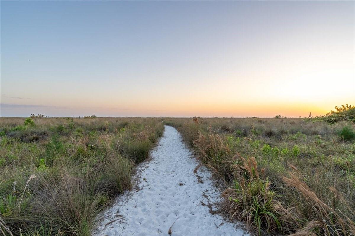 Image 45 of 48 For 6617 Glades Way