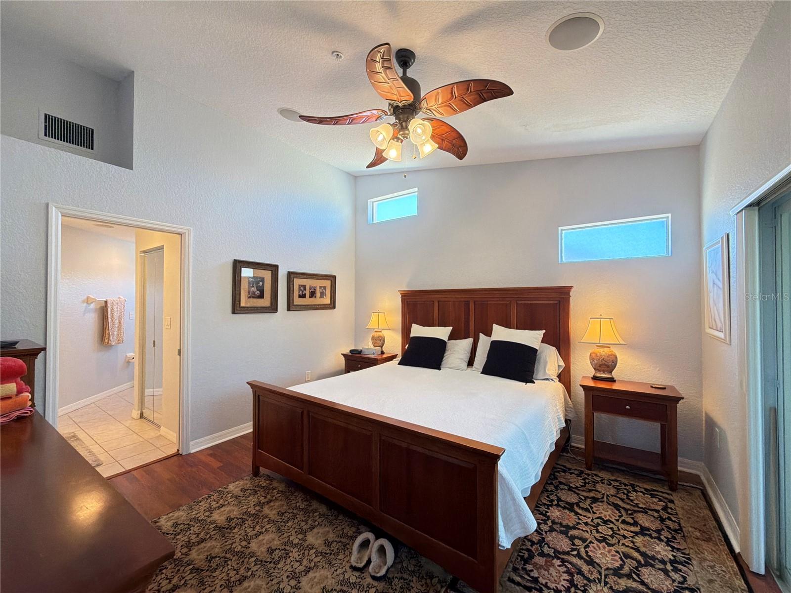 Image 12 of 31 For 7158 Strand Circle