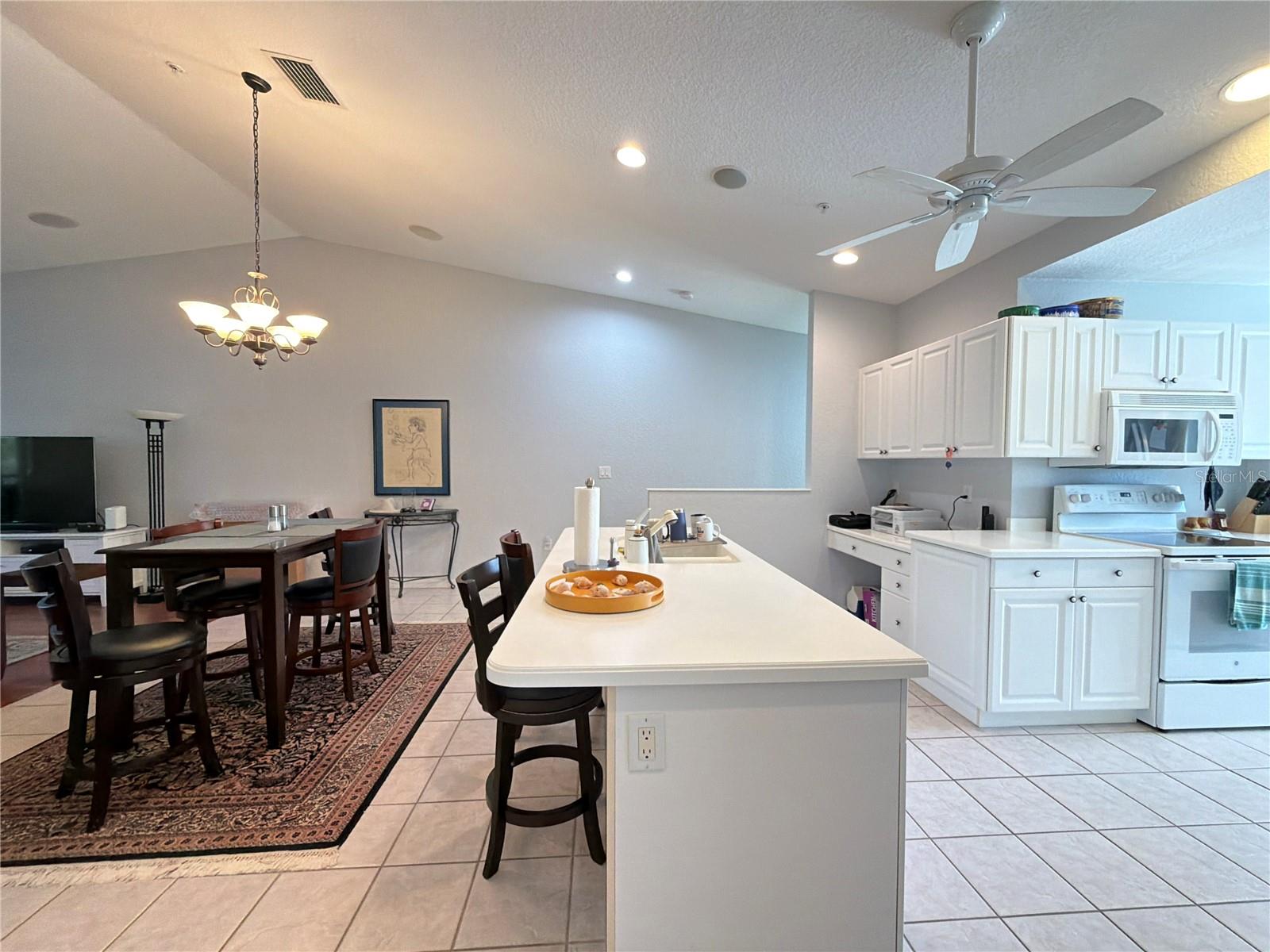 Image 7 of 31 For 7158 Strand Circle