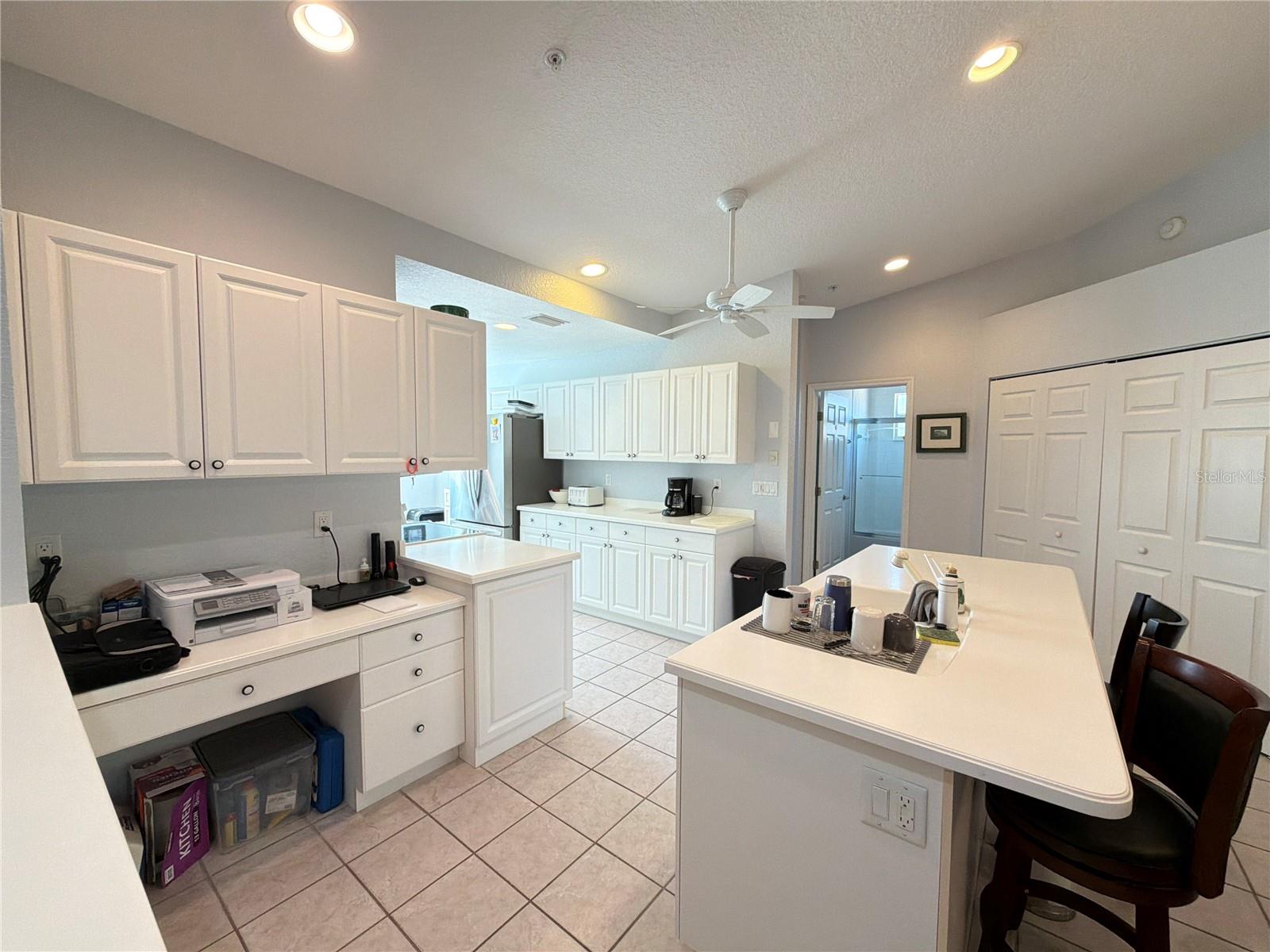 Image 9 of 31 For 7158 Strand Circle