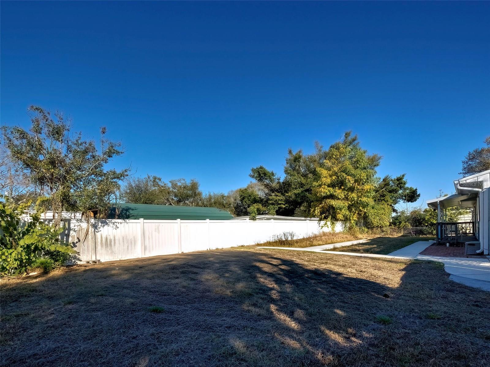 Image 32 of 34 For 313 Jessica Street N