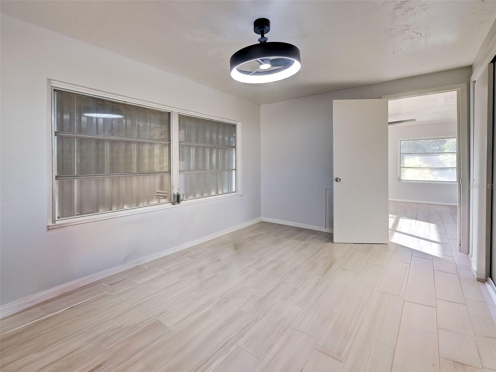 Image 8 of 34 For 313 Jessica Street N