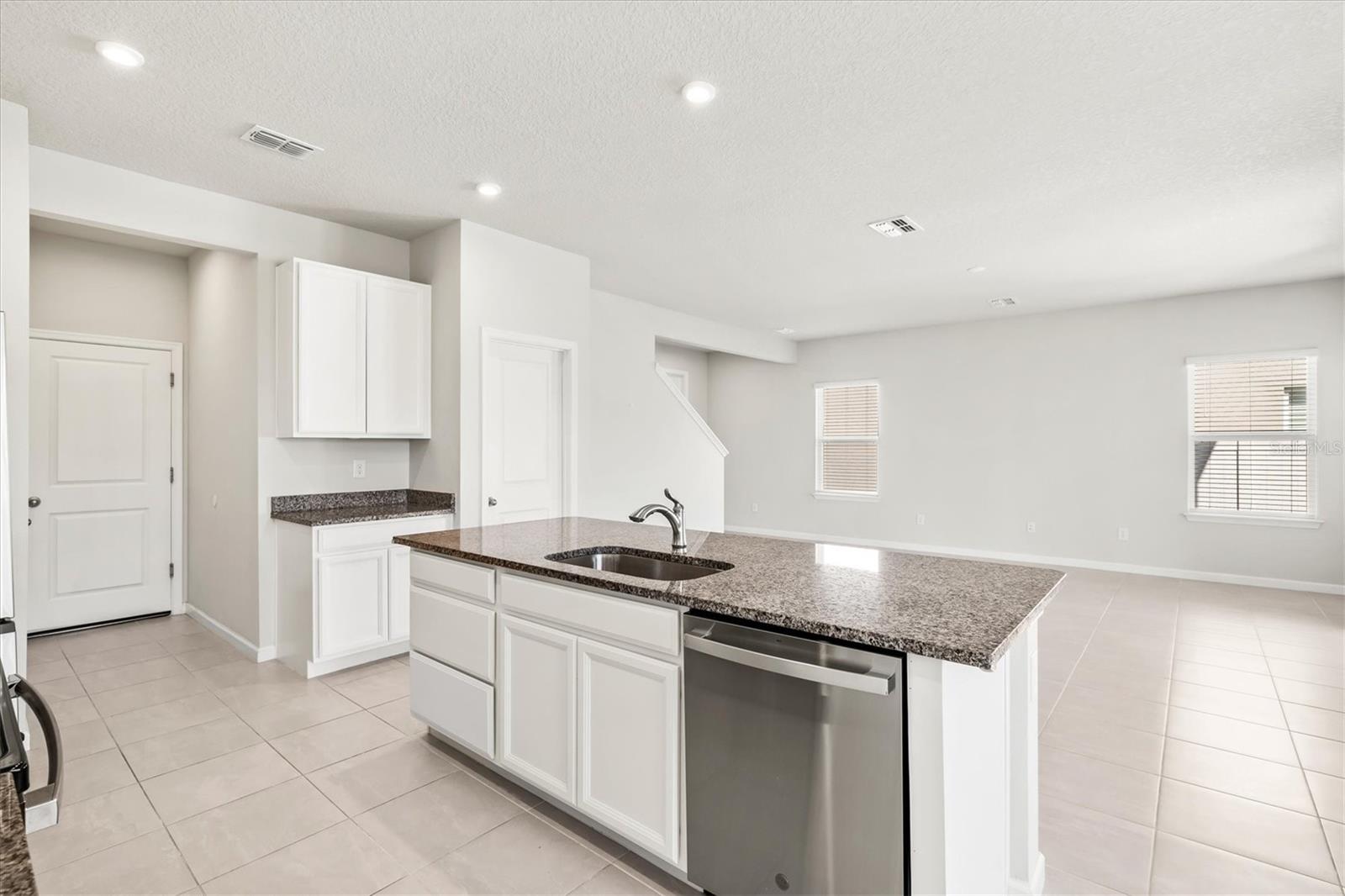 Image 10 of 91 For 5429 Spanish Moss Cove