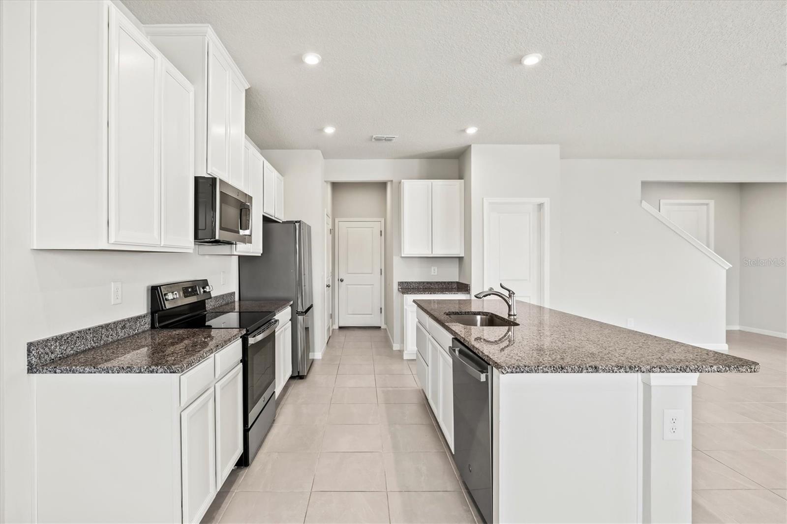 Image 9 of 91 For 5429 Spanish Moss Cove