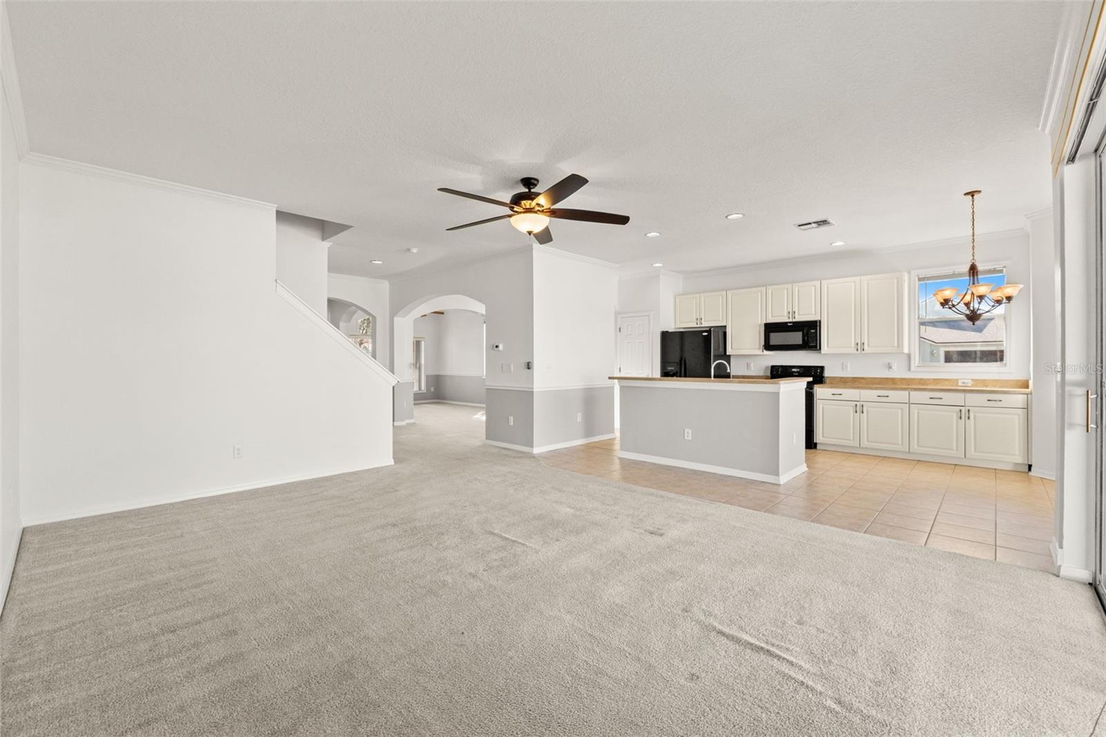 Image 22 of 66 For 17343 Lawn Orchid Loop