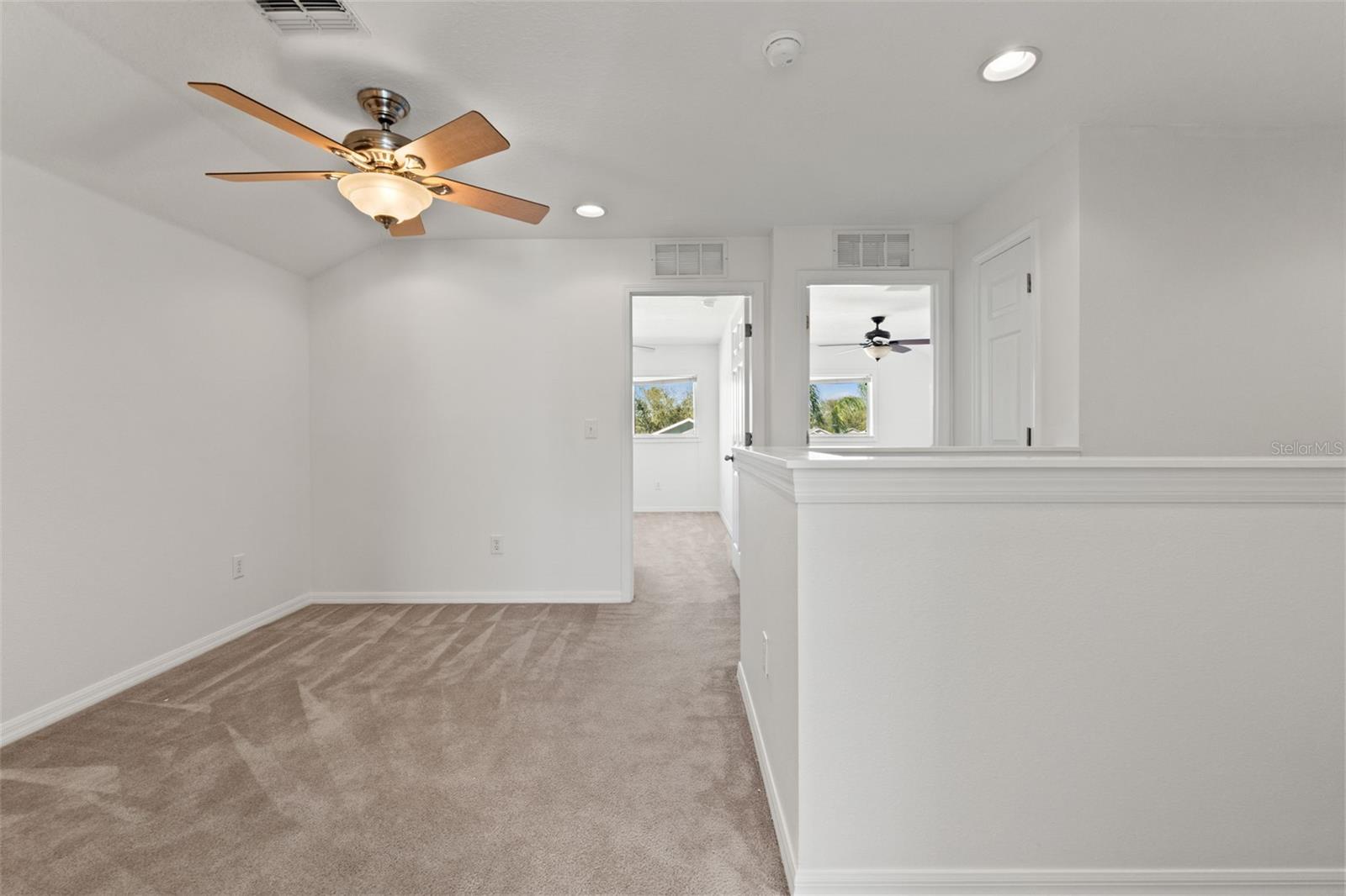 Image 43 of 66 For 17343 Lawn Orchid Loop