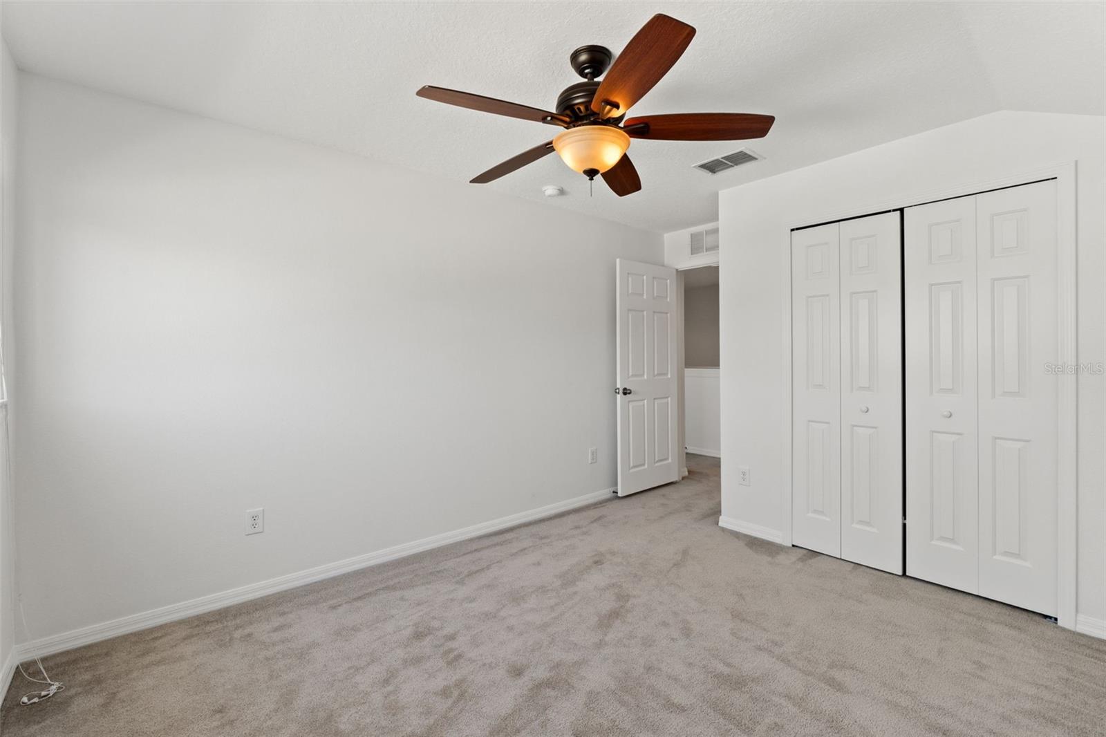 Image 52 of 66 For 17343 Lawn Orchid Loop