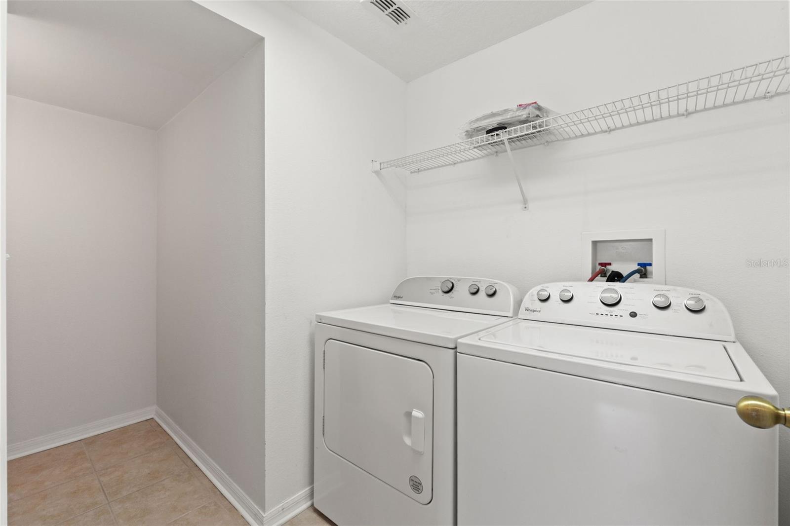 Image 57 of 66 For 17343 Lawn Orchid Loop