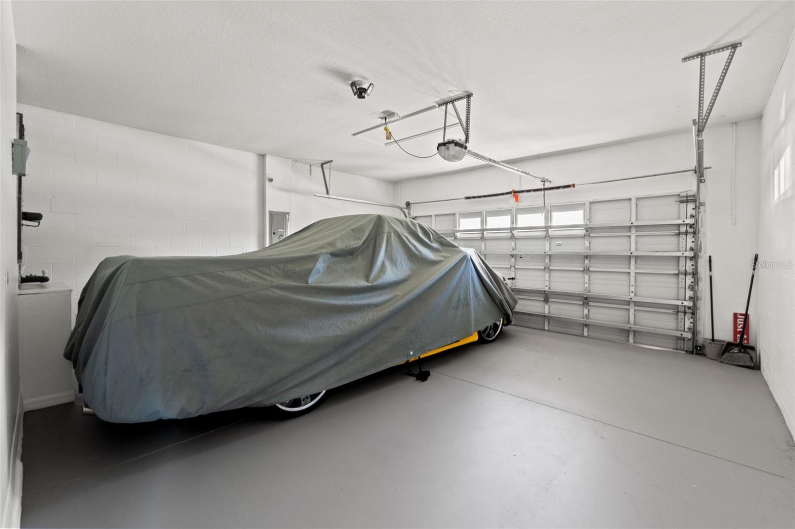 Image 59 of 66 For 17343 Lawn Orchid Loop