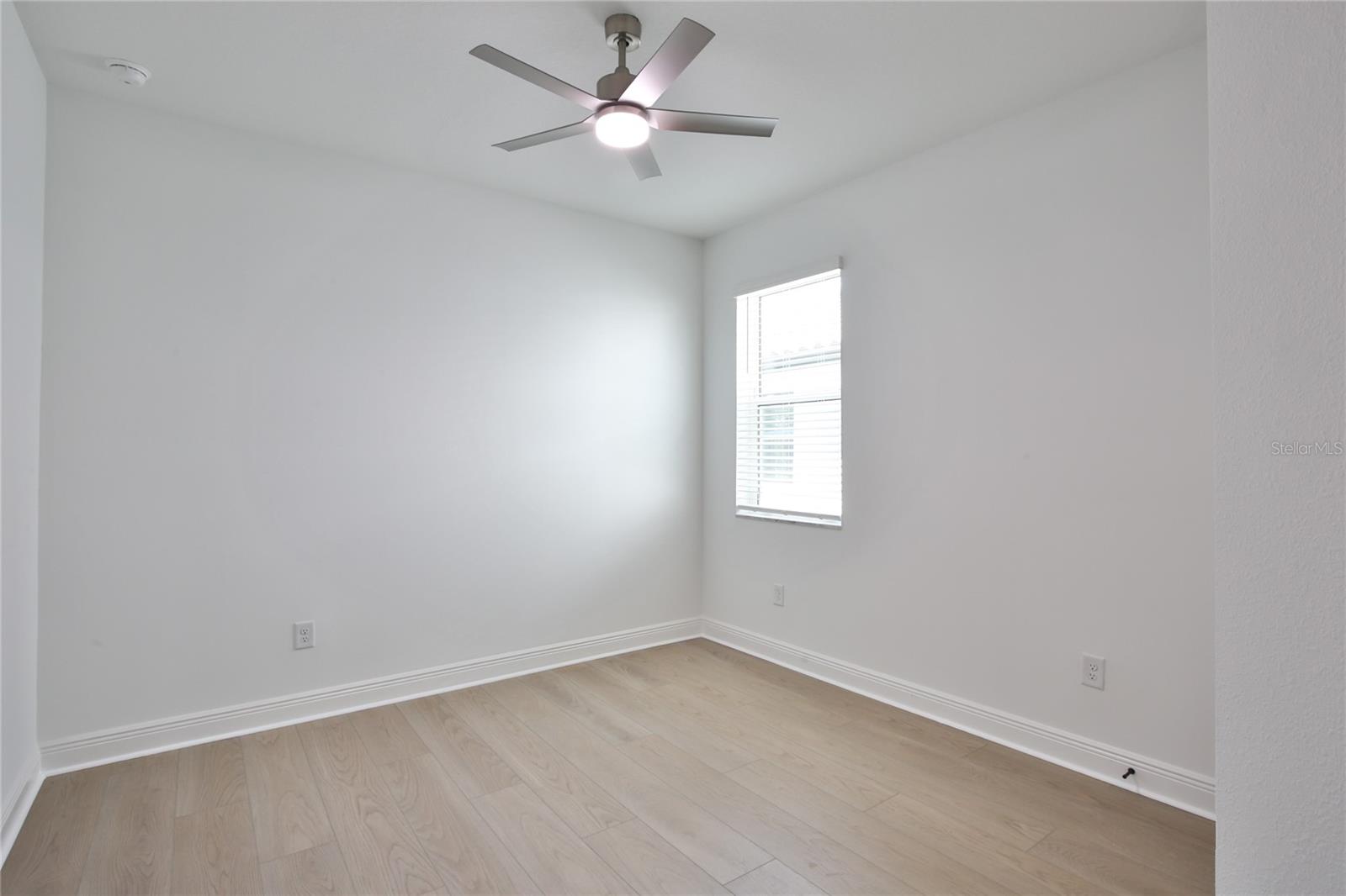 Image 28 of 52 For 17138 Savory Mist Circle