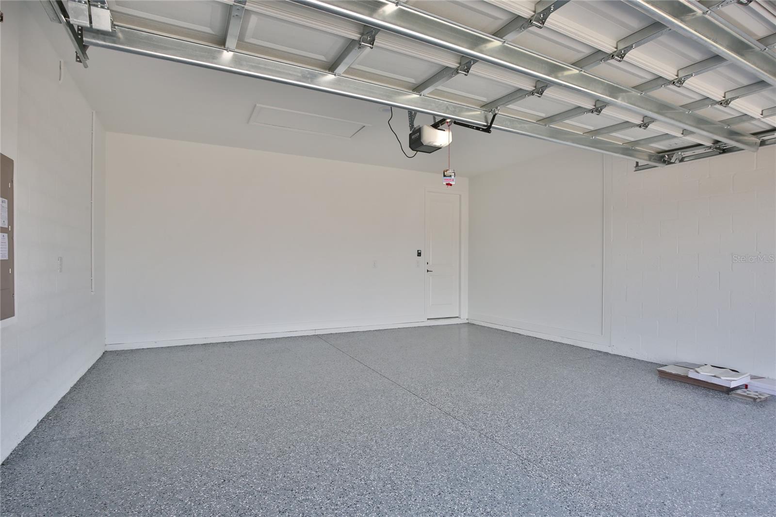 Image 35 of 52 For 17138 Savory Mist Circle