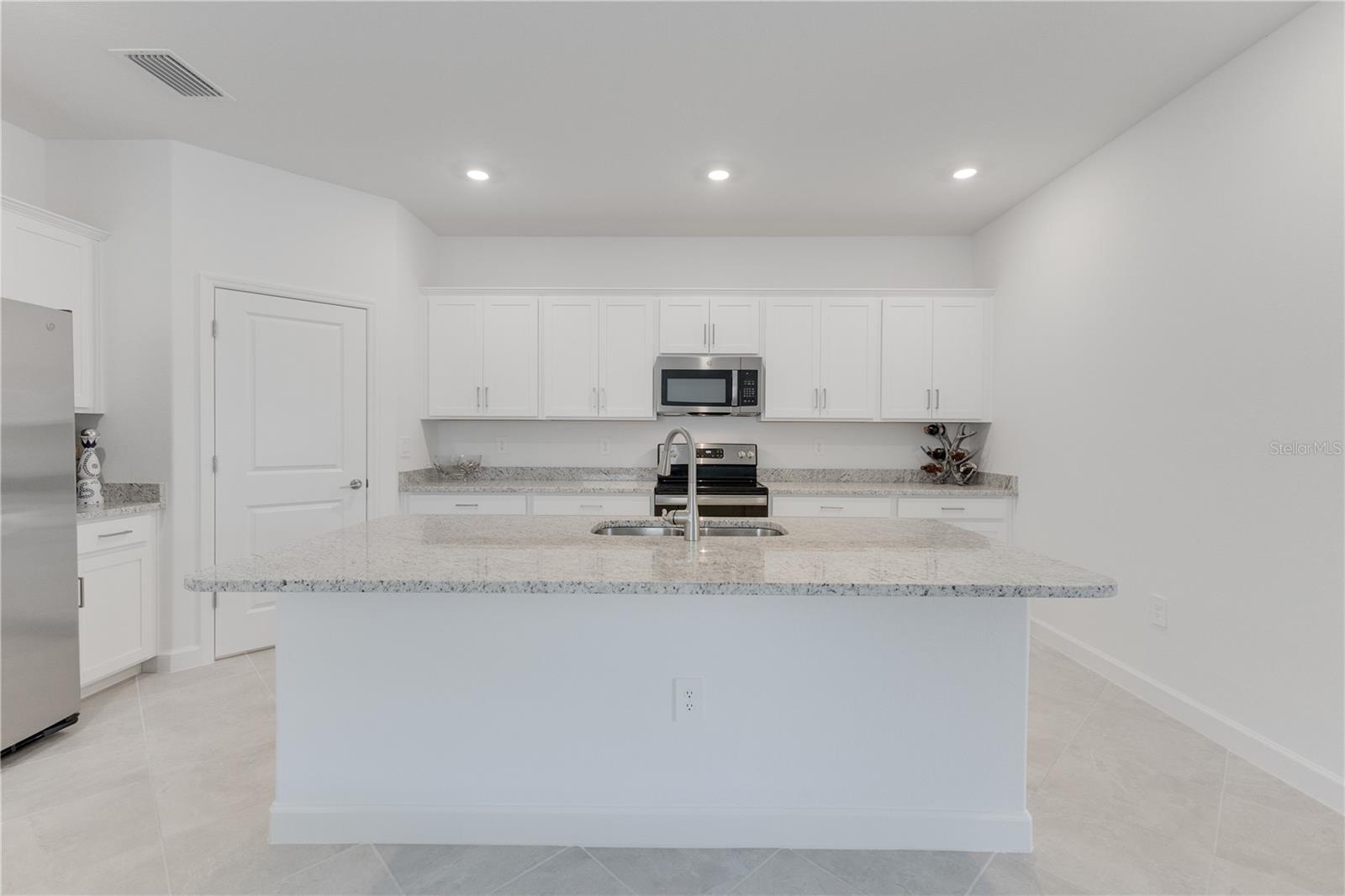 Image 11 of 40 For 3160 Weston Manor Drive