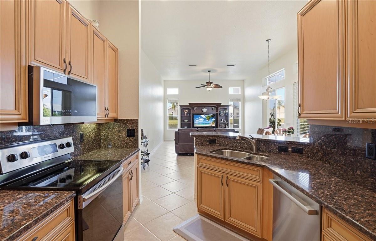 Image 13 of 61 For 6558 41st Court E