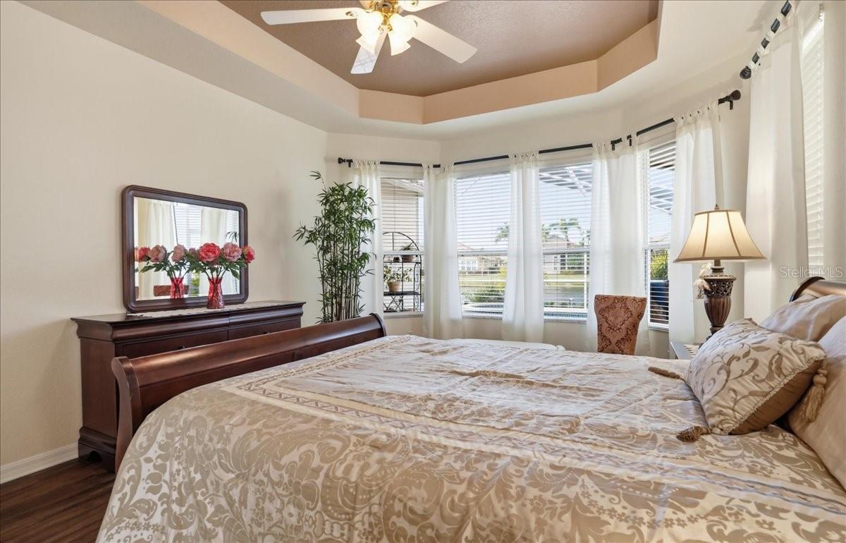 Image 23 of 61 For 6558 41st Court E