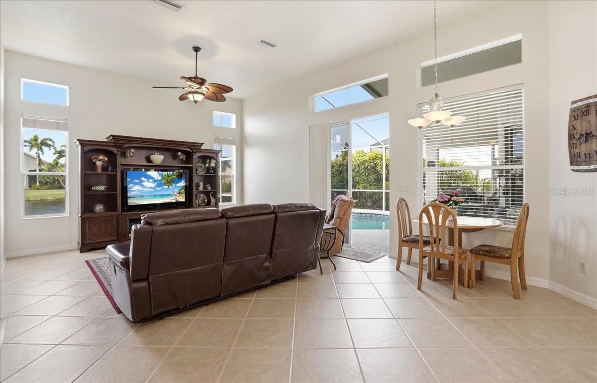 Image 5 of 61 For 6558 41st Court E