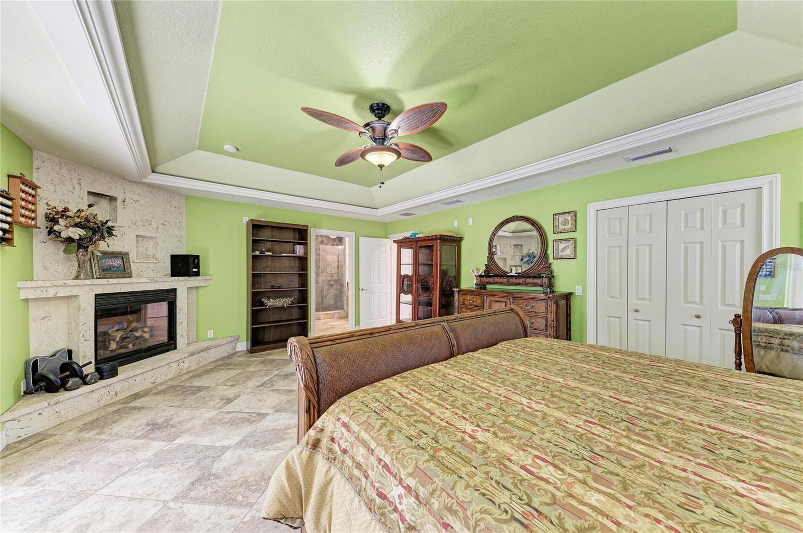 Image 50 of 100 For 820 Elm Street