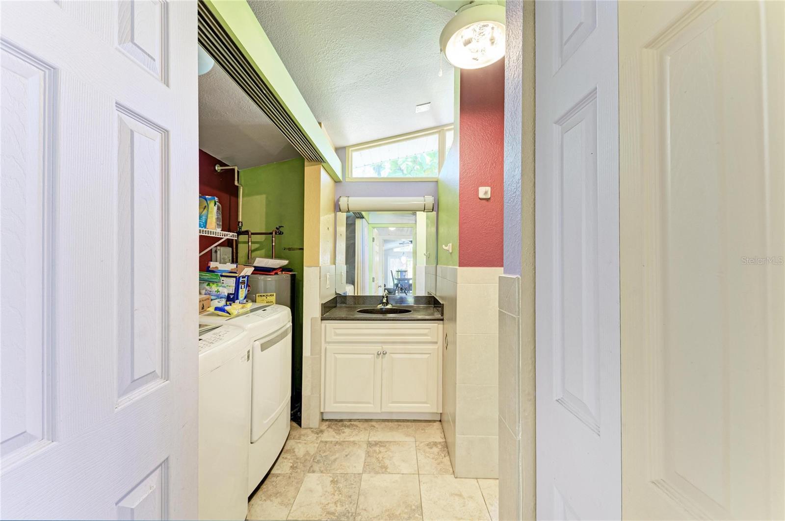 Image 82 of 100 For 820 Elm Street