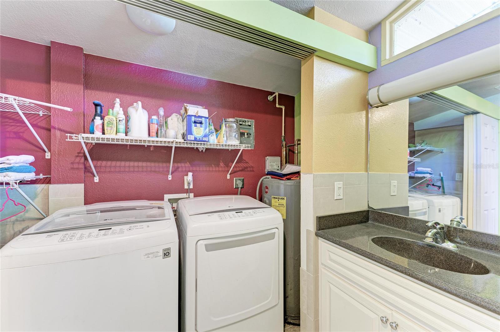 Image 84 of 100 For 820 Elm Street