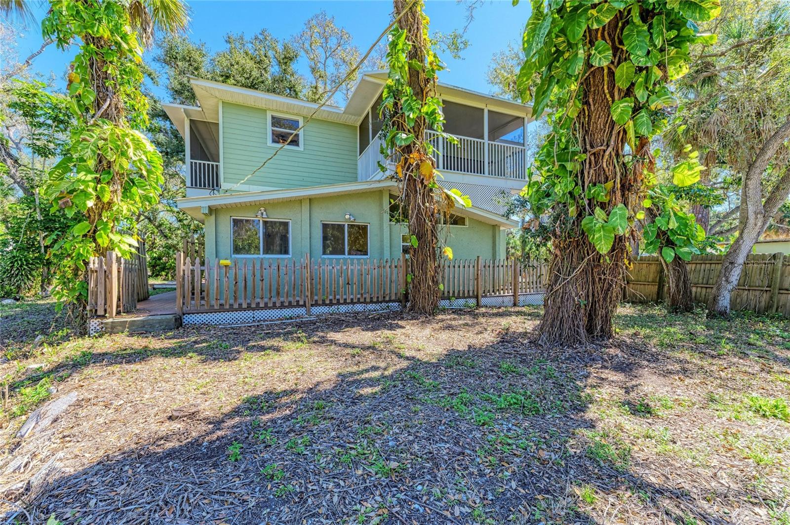 Image 95 of 100 For 820 Elm Street