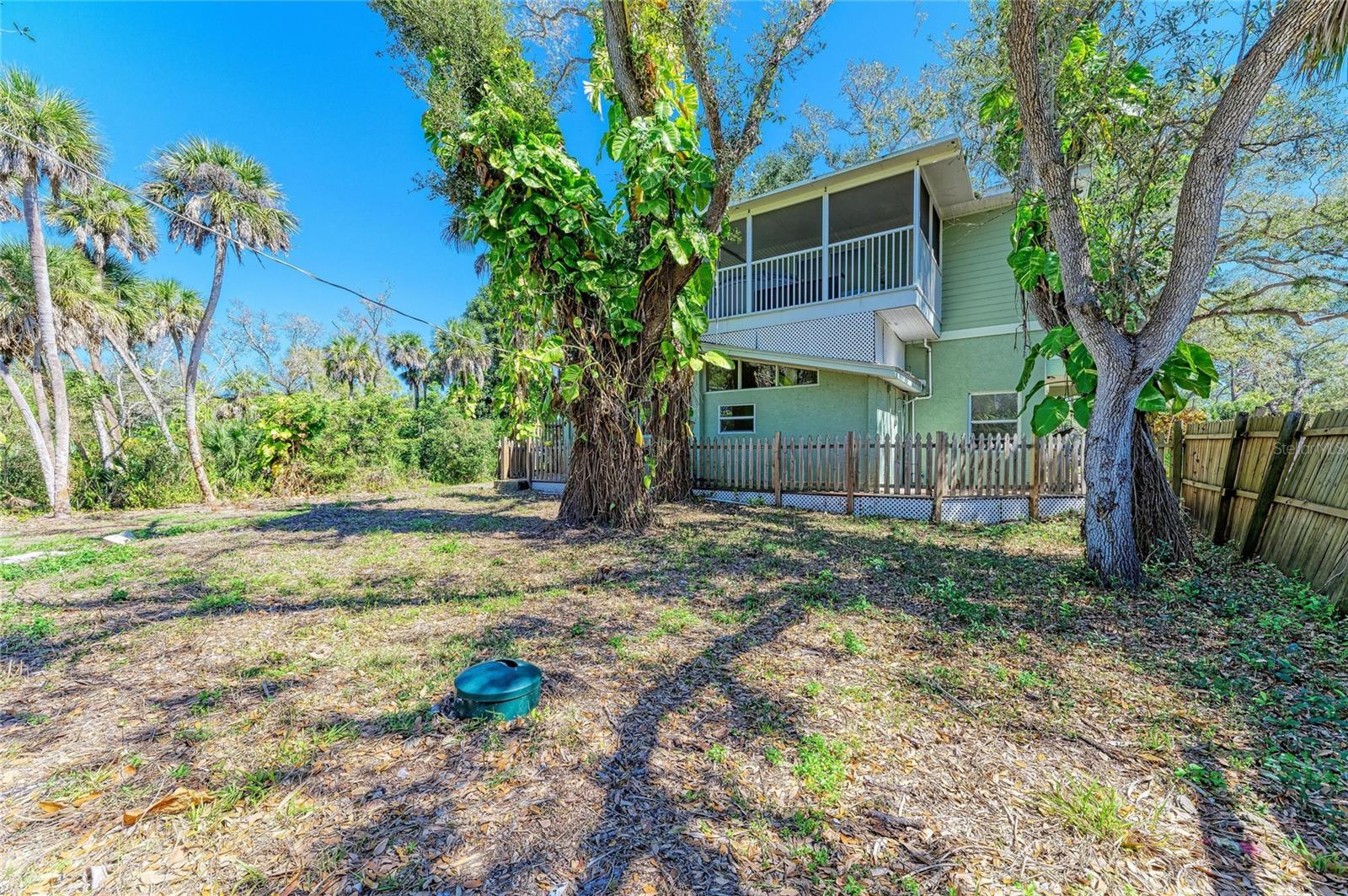 Image 96 of 100 For 820 Elm Street