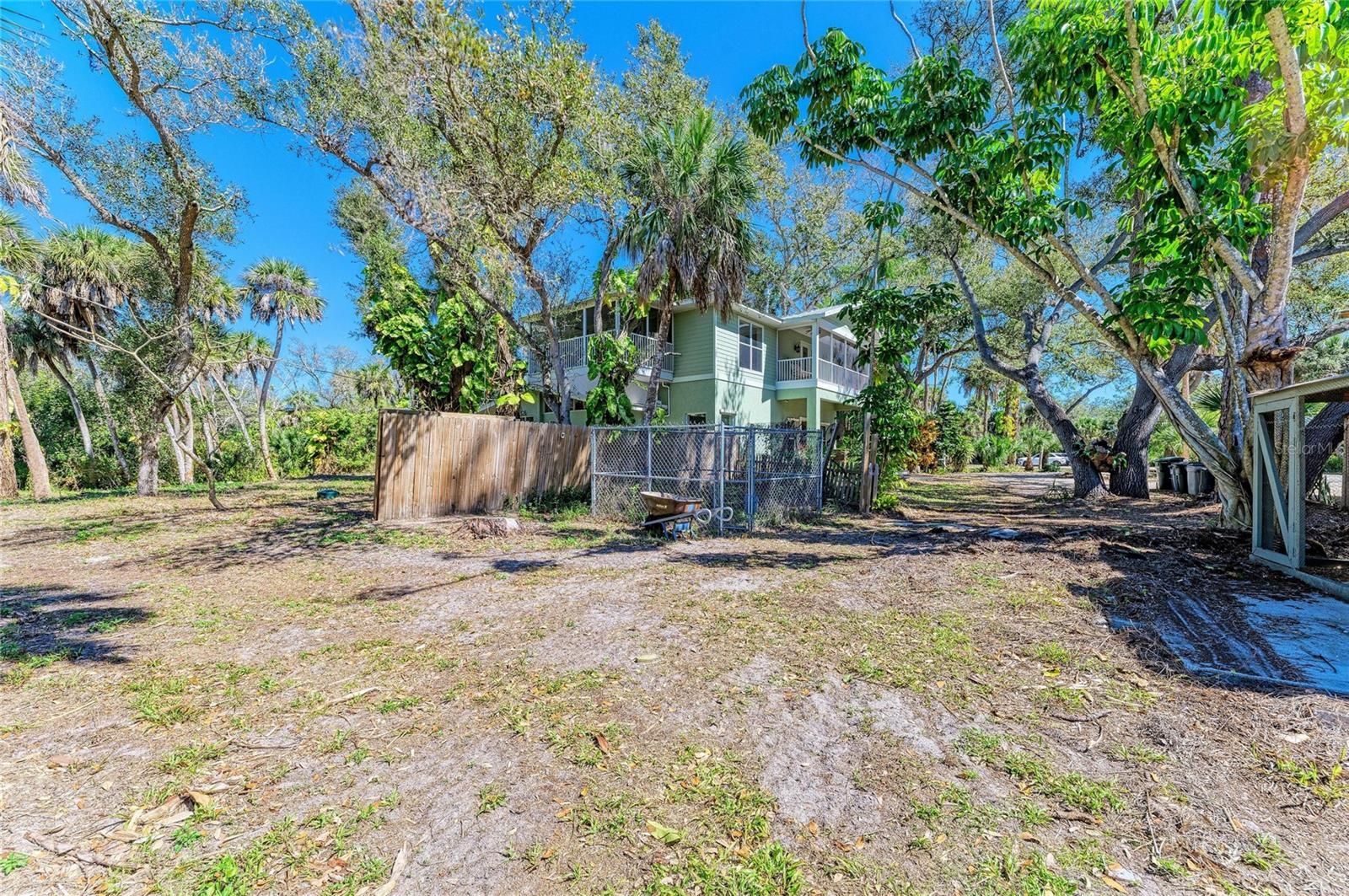 Image 99 of 100 For 820 Elm Street