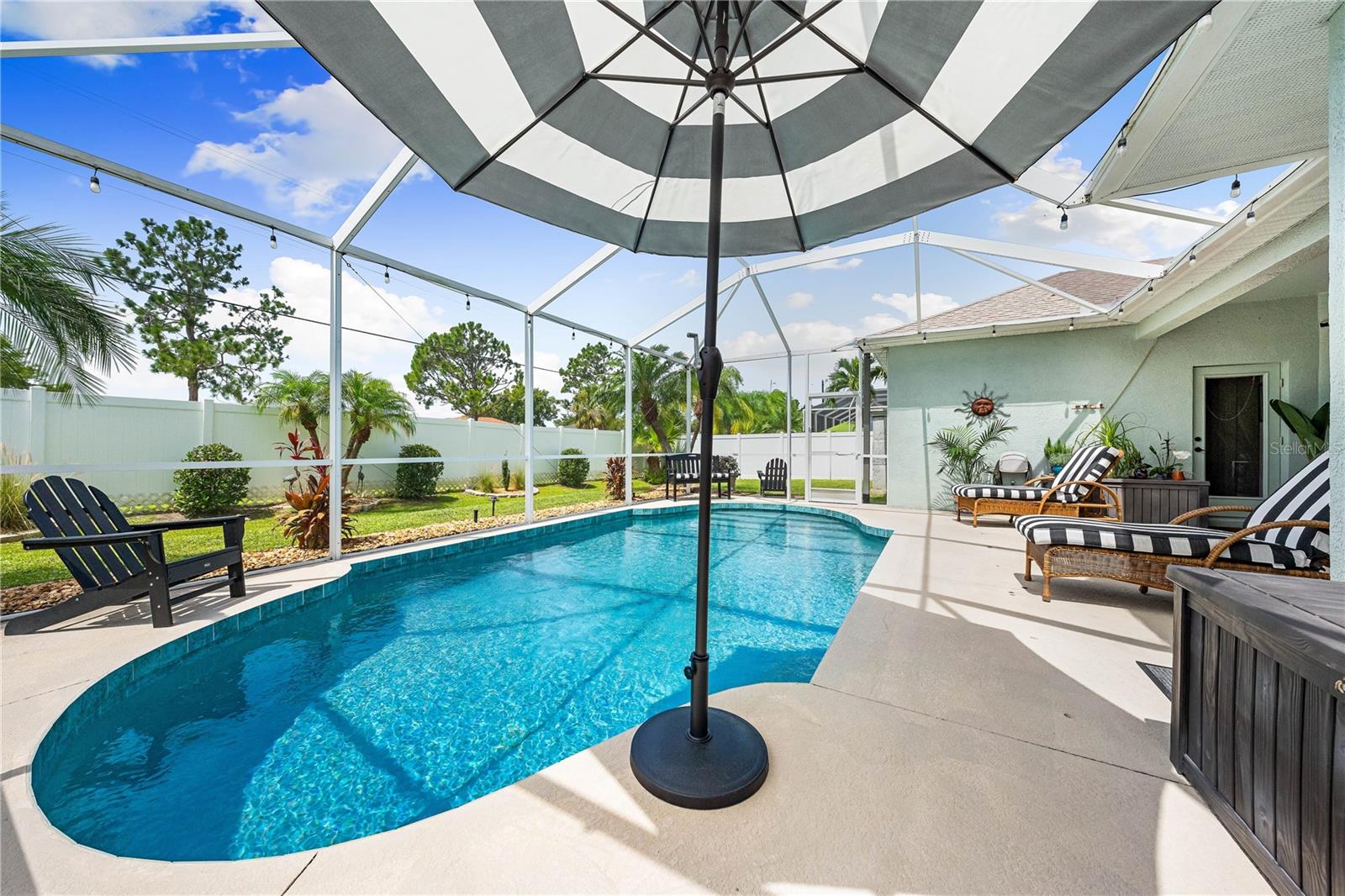 Image 11 of 43 For 6750 64th Terrace E