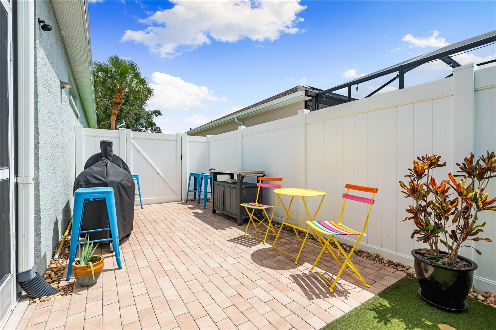 Image 33 of 43 For 6750 64th Terrace E