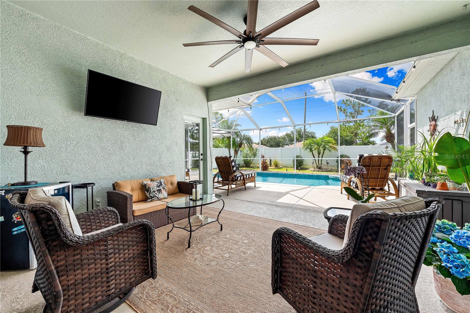 Image 8 of 43 For 6750 64th Terrace E