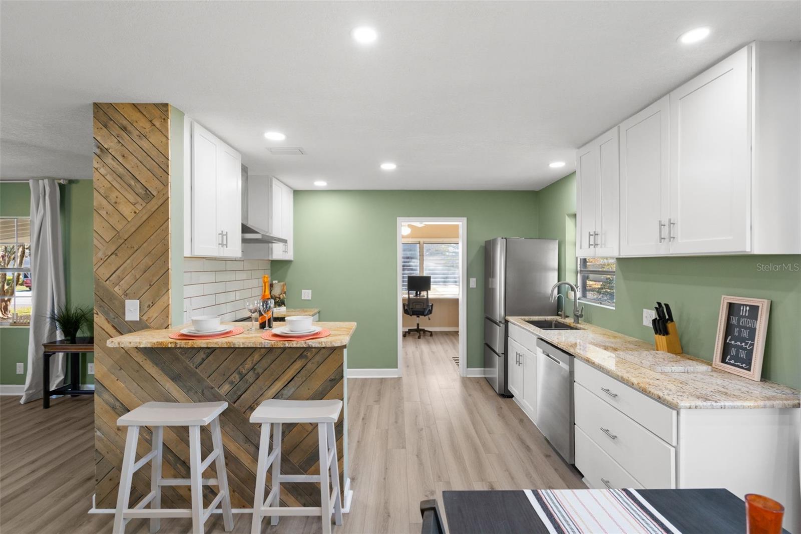 Image 12 of 47 For 1831 Meadowbrook Avenue