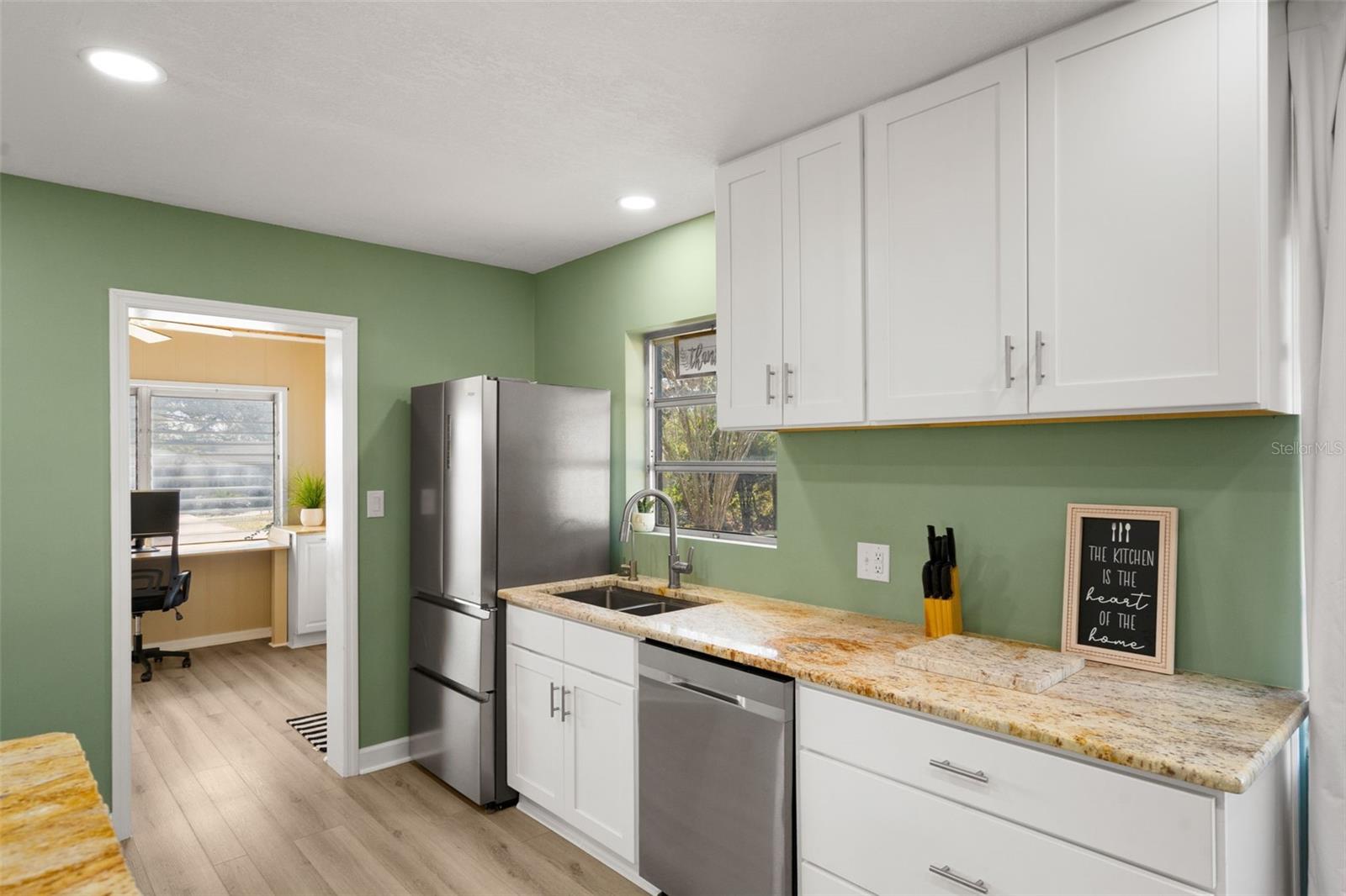 Image 15 of 47 For 1831 Meadowbrook Avenue