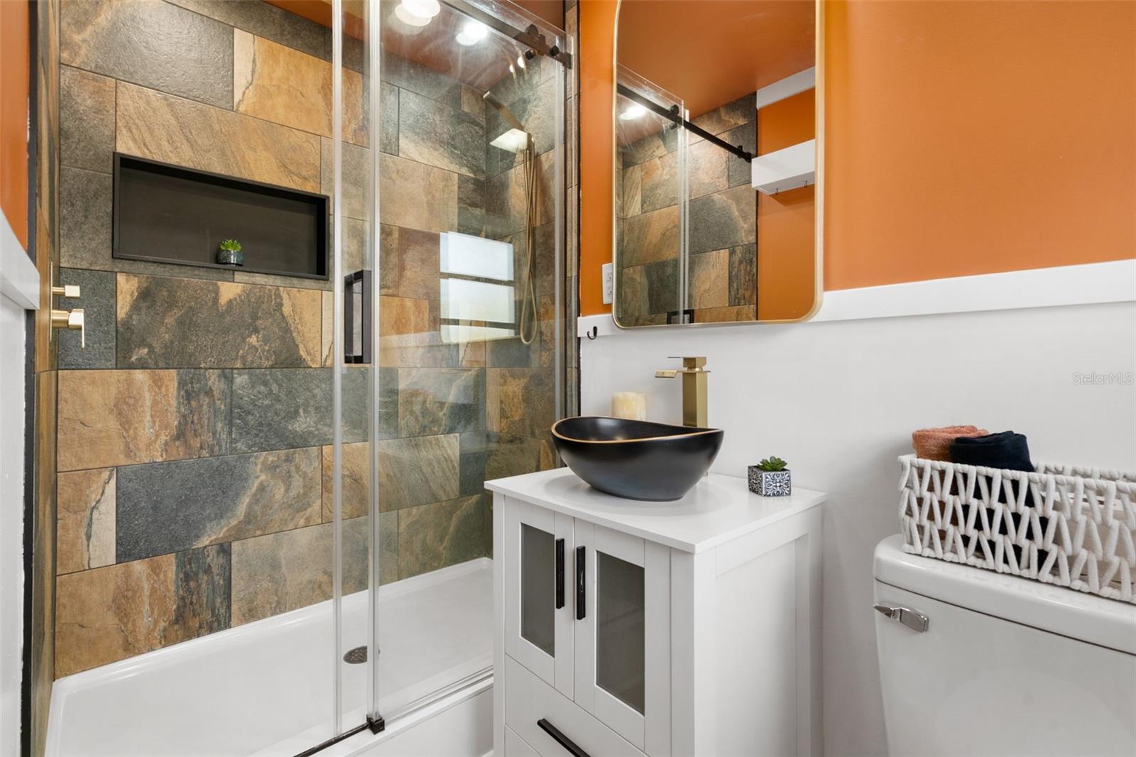 Image 22 of 47 For 1831 Meadowbrook Avenue